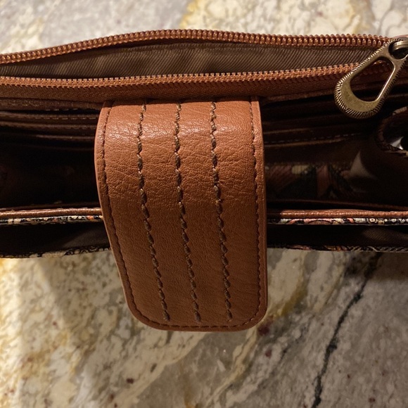 Sakroots Wristlet/Crossbody in Sienna Desert Design - Picture 5 of 8
